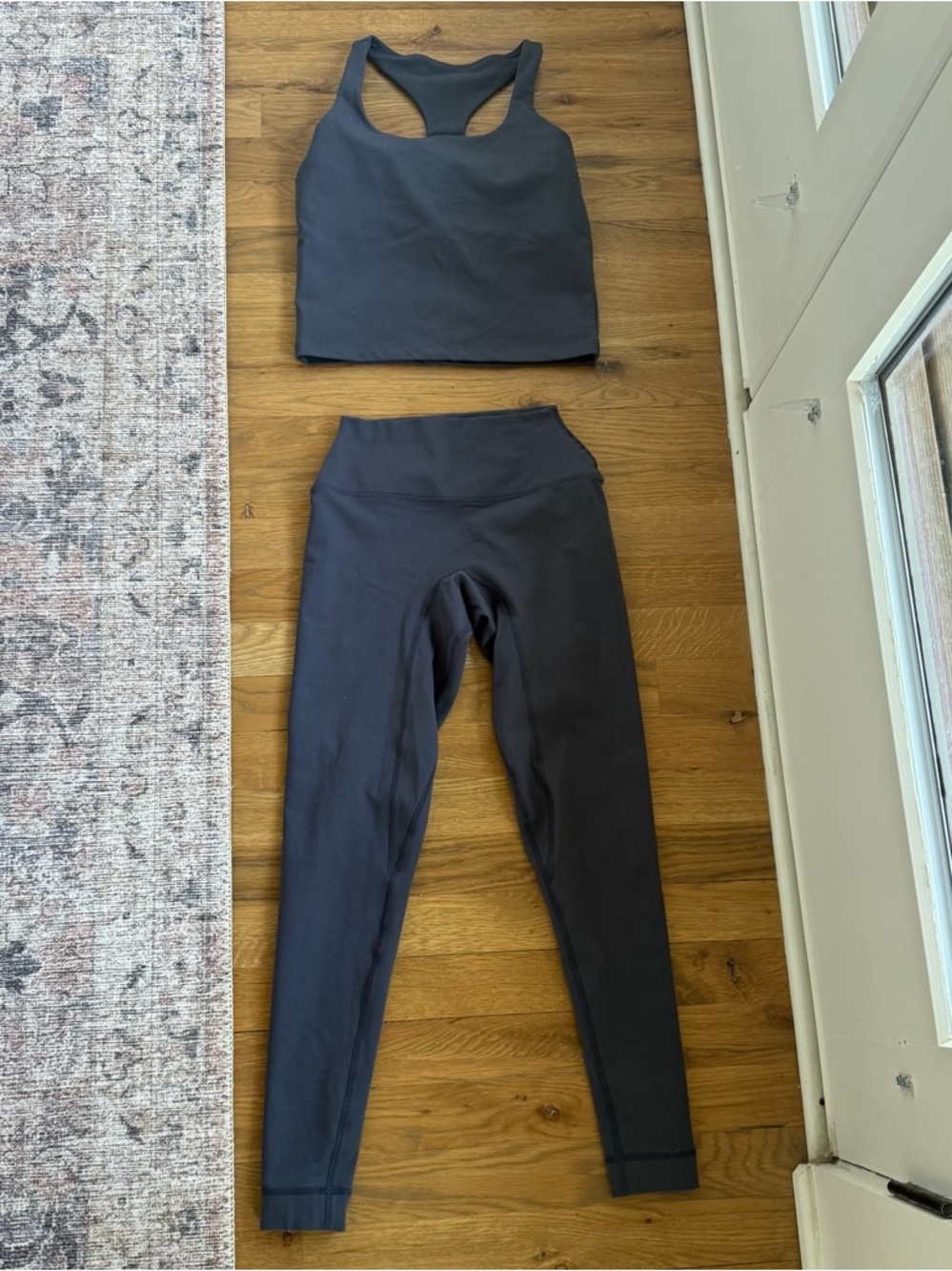 Setactive Formcloud leggings in charcoal gray